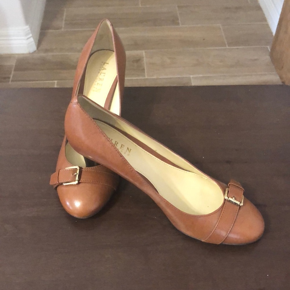 Dress shoes